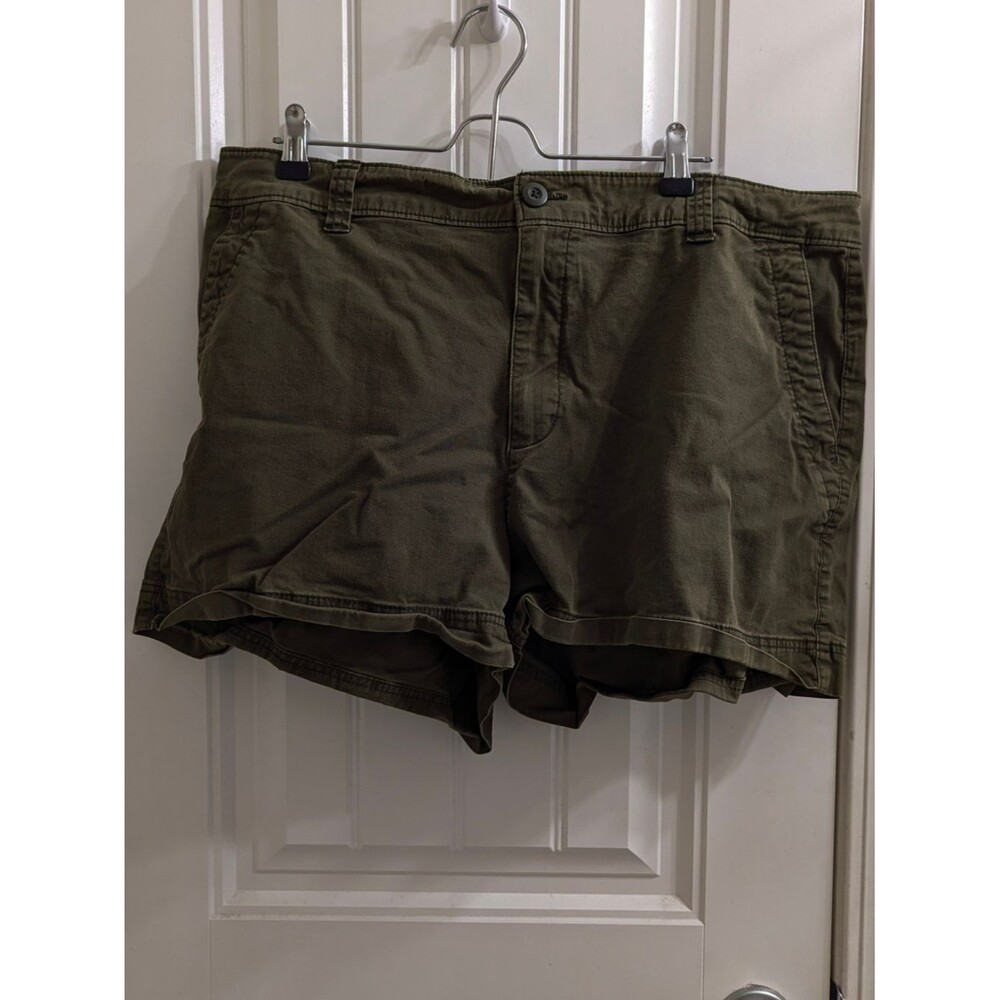 Old Navy High-Rise OG Chino Conifer Shorts